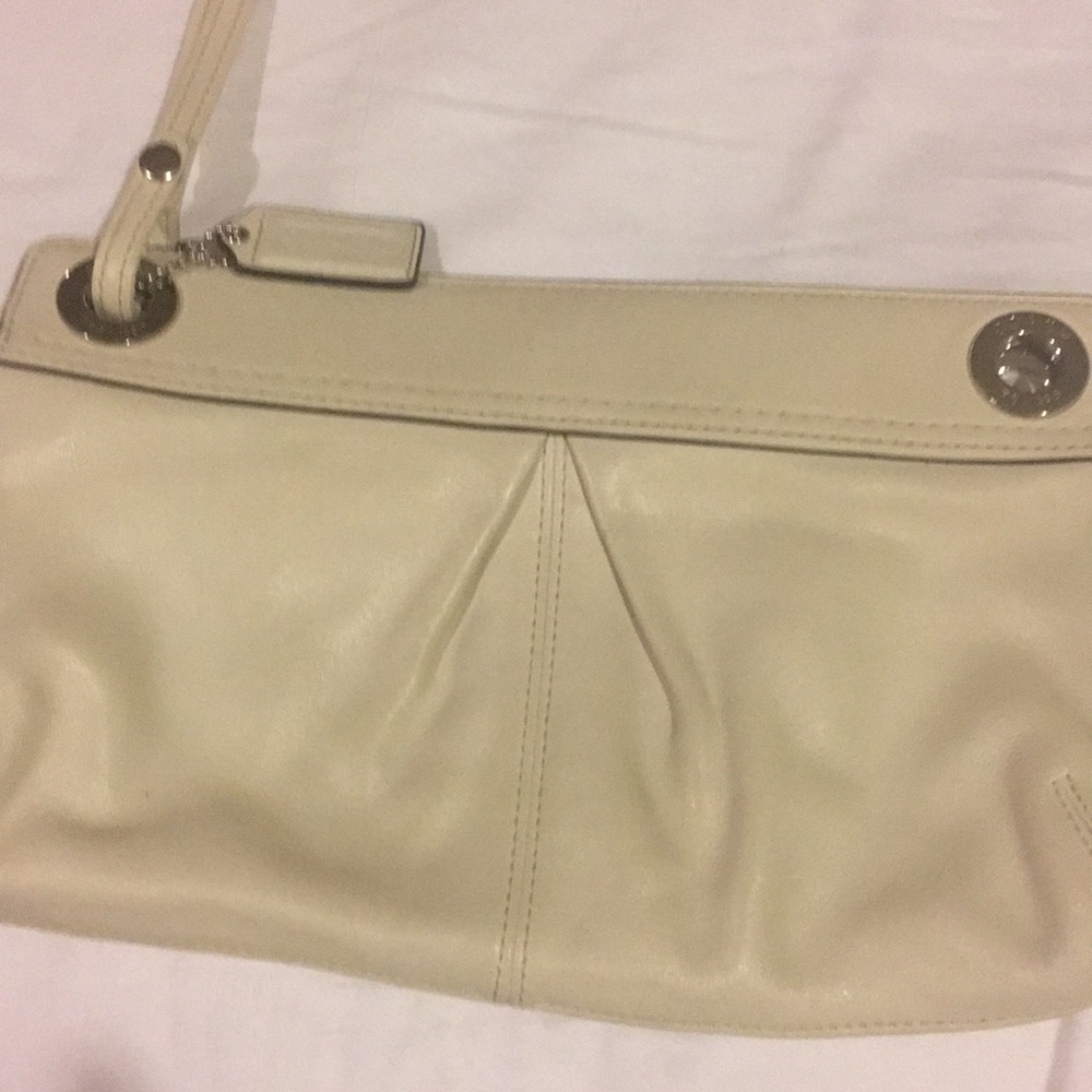 Coach bag beige